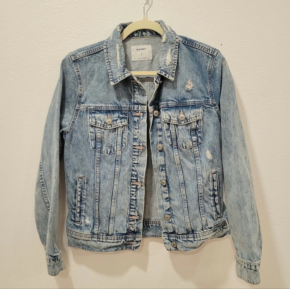 Old Navy Womens Distressed Denim Jacket Medium Casual Layering Classic